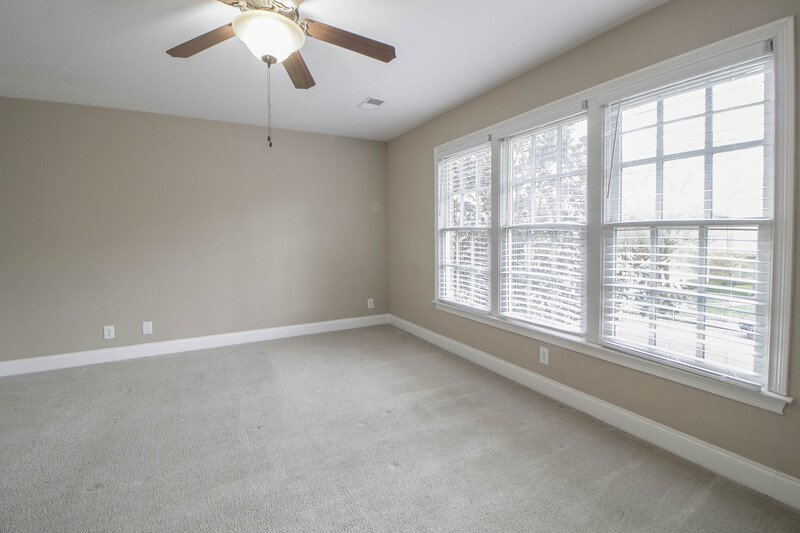 *** In the heart of the entertaining Downtown district! *** property image