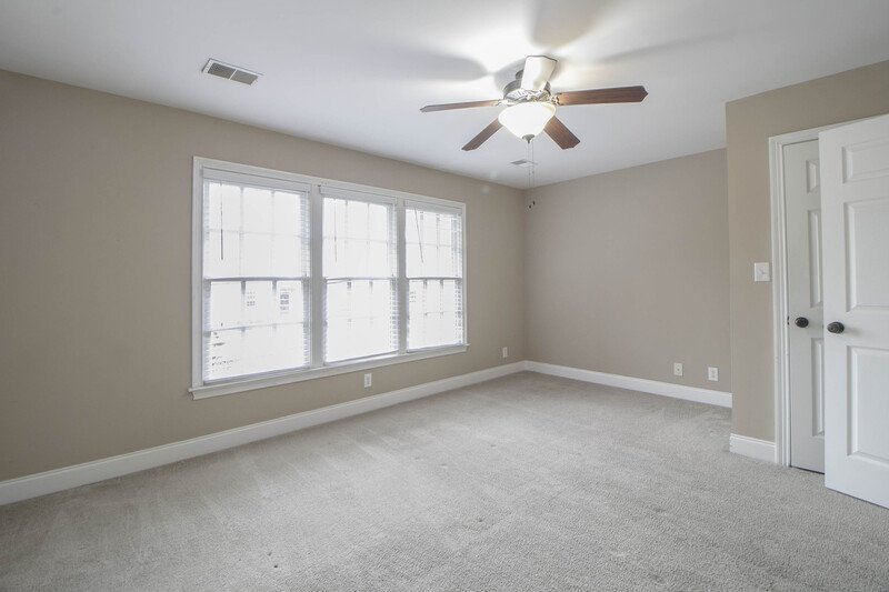 *** In the heart of the entertaining Downtown district! *** property image