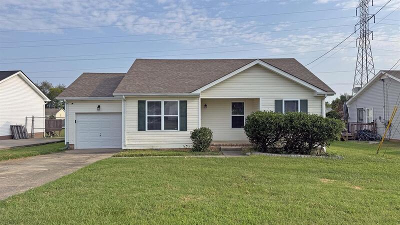 *** UPDATED PET FRINEDLY 3 BEDROOM, 2 BATH HOME! *** property image