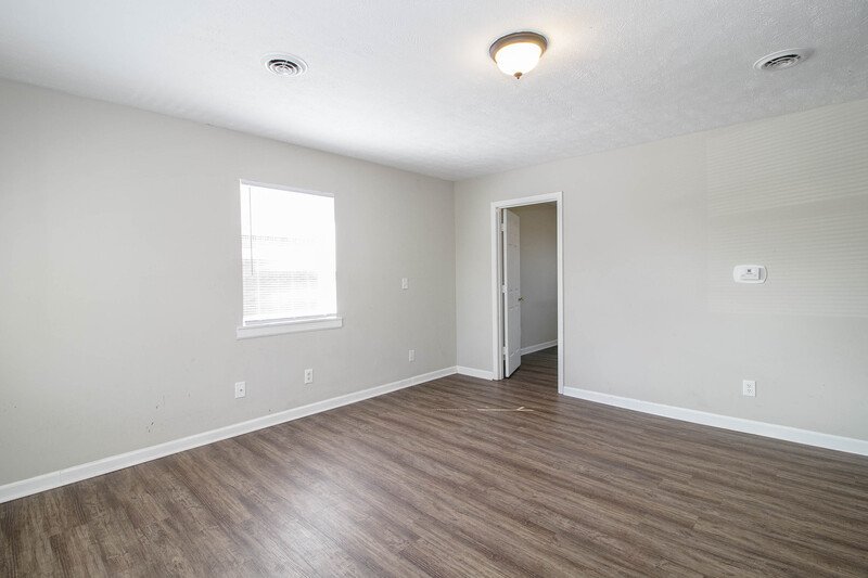 *** $500 DEPOSIT MOVE IN SPECIAL *** property image