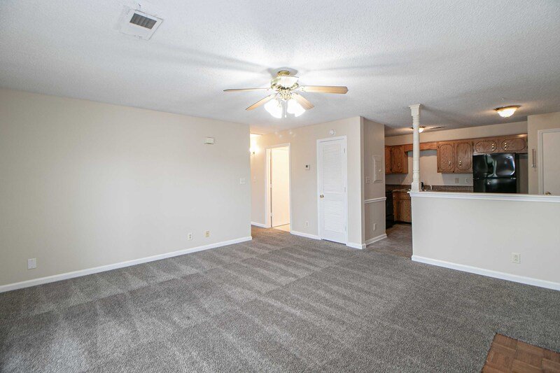 *** Minutes to the airport side of Clarksville! *** property image