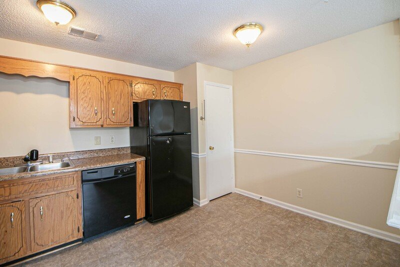 *** Minutes to the airport side of Clarksville! *** property image