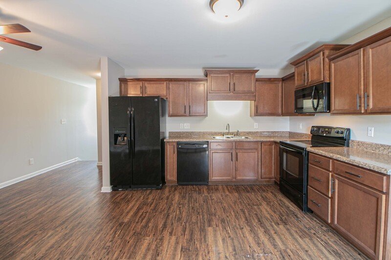*** $500 DEPOSIT & 2 WKS FREE W/ NEW LEASE SPECIAL *** property image