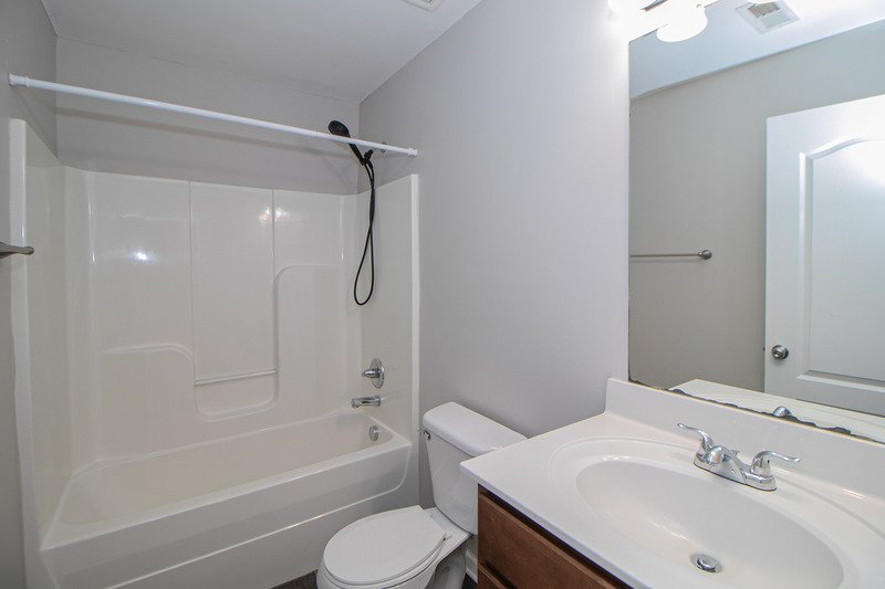 *** $500 DEPOSIT & 2 WKS FREE W/ NEW LEASE SPECIAL *** property image