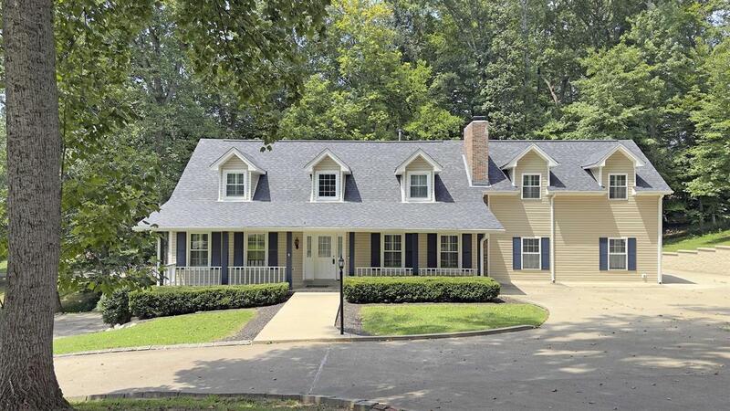 Executive-Level Living on 1+ Acre property image