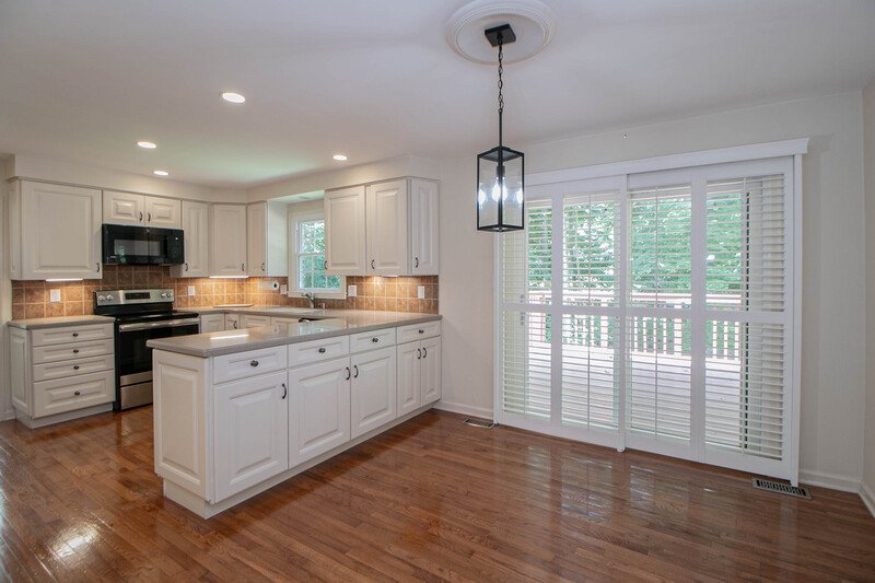 Executive-Level Living on 1+ Acre property image