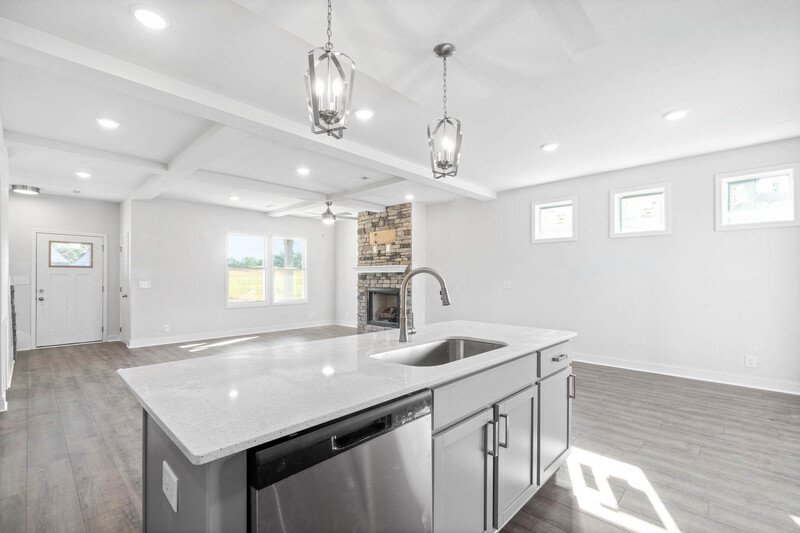 *** $500 DEPOSIT MOVE IN SPECIAL *** property image