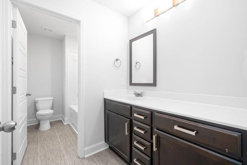 *** $500 DEPOSIT MOVE IN SPECIAL *** property image