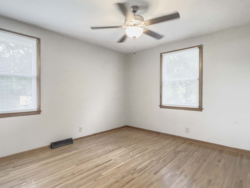 *** NO PETS PLEASE *** property image