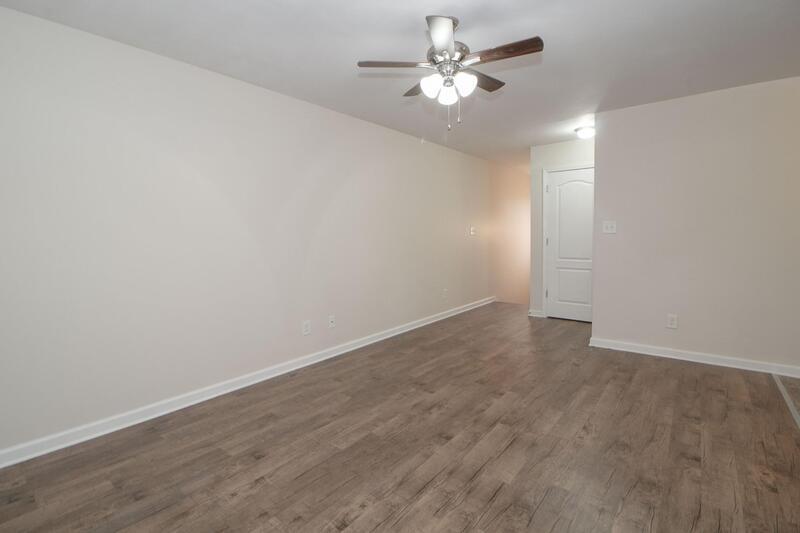 *** $500 DEPOSIT & 2 WKS FREE W/ NEW LEASE MOVE IN SPECIAL *** property image