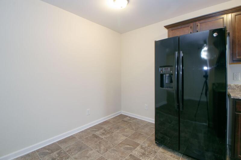 *** $500 DEPOSIT & 2 WKS FREE W/ NEW LEASE MOVE IN SPECIAL *** property image
