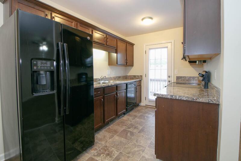 *** $500 DEPOSIT & 2 WKS FREE W/ NEW LEASE MOVE IN SPECIAL *** property image