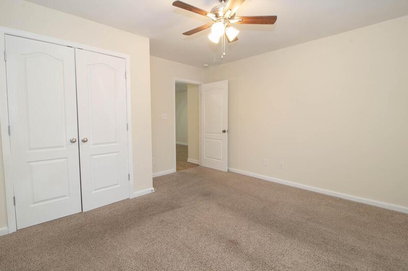 *** $500 DEPOSIT & 2 WKS FREE W/ NEW LEASE MOVE IN SPECIAL *** property image