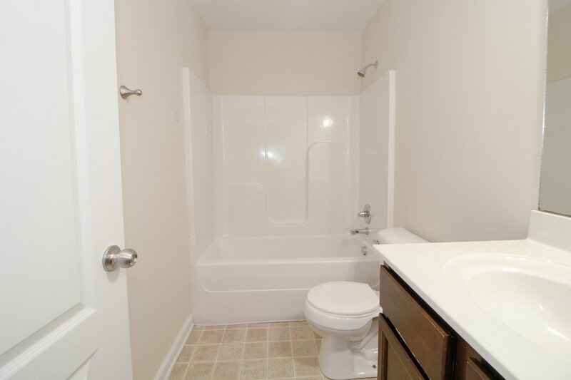 *** $500 DEPOSIT & 2 WKS FREE W/ NEW LEASE MOVE IN SPECIAL *** property image