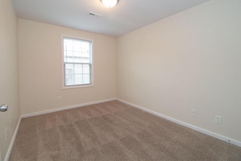 *** $500 DEPOSIT & 2 WKS FREE W/ NEW LEASE MOVE IN SPECIAL *** property image
