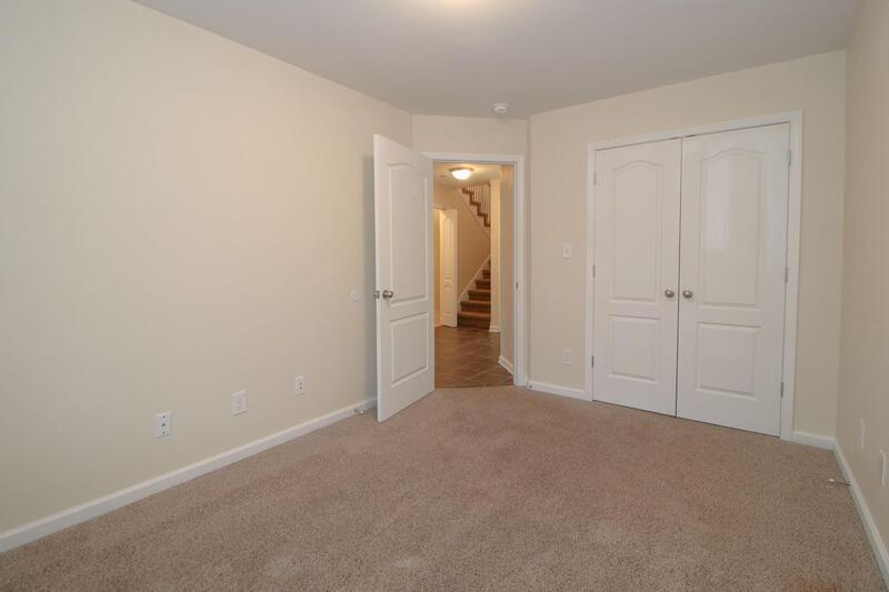 *** $500 DEPOSIT & 2 WKS FREE W/ NEW LEASE MOVE IN SPECIAL *** property image