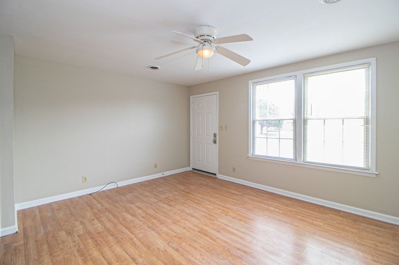 *** $500 DEPOSIT MOVE IN SPECIAL *** property image