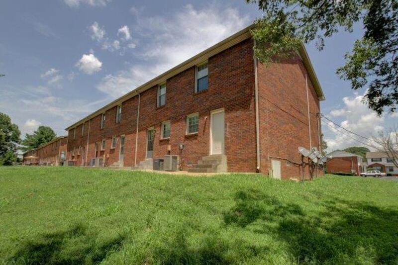 *** $500 DEPOSIT MOVE IN SPECIAL *** property image