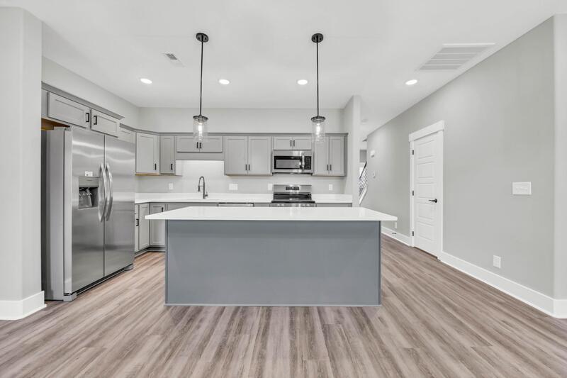 *** $500 DEPOSIT MOVE IN SPECIAL *** property image