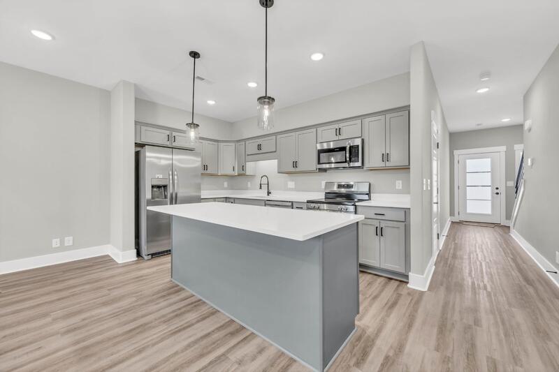 *** $500 DEPOSIT MOVE IN SPECIAL *** property image