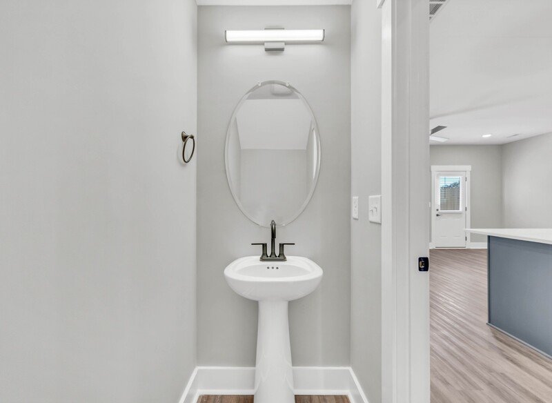 *** $500 DEPOSIT MOVE IN SPECIAL *** property image