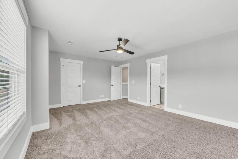 *** $500 DEPOSIT MOVE IN SPECIAL *** property image