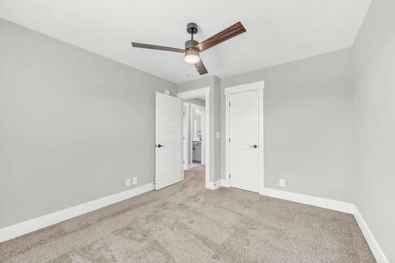 *** $500 DEPOSIT MOVE IN SPECIAL *** property image