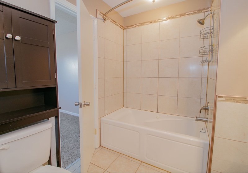 Beautiful Sango End-Unit Condo Near Exit 11 property image