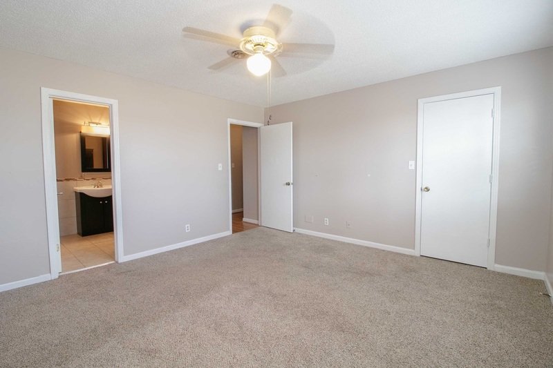 Beautiful Sango End-Unit Condo Near Exit 11 property image