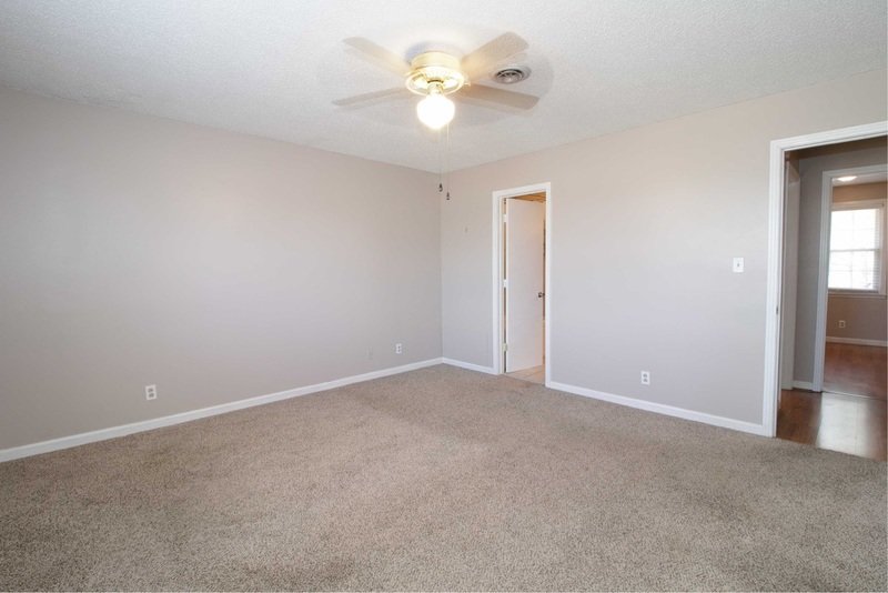 Beautiful Sango End-Unit Condo Near Exit 11 property image