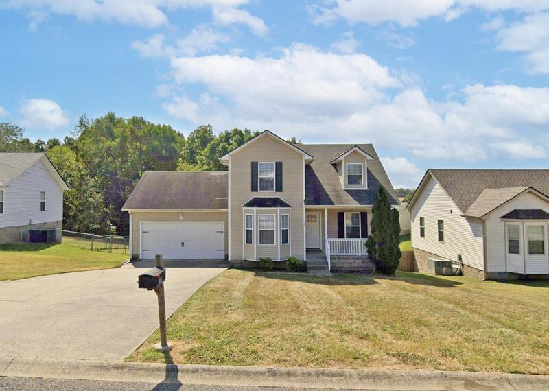 *** PET FRIENDLY 4 BEDROOM HOME NEAR MAIN GATES OF POST! *** property image