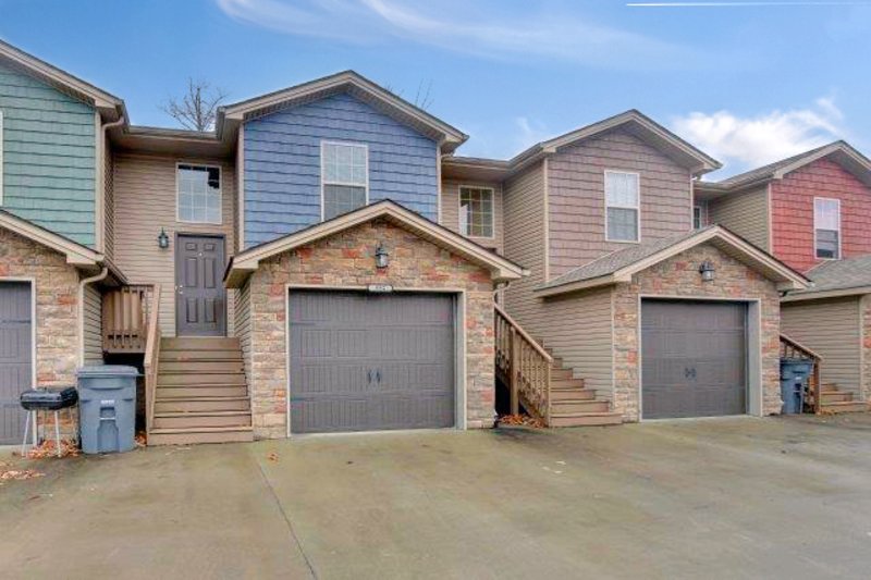*** $500 DEPOSIT & 2 WKS FREE W/ NEW LEASE SPECIAL *** property image