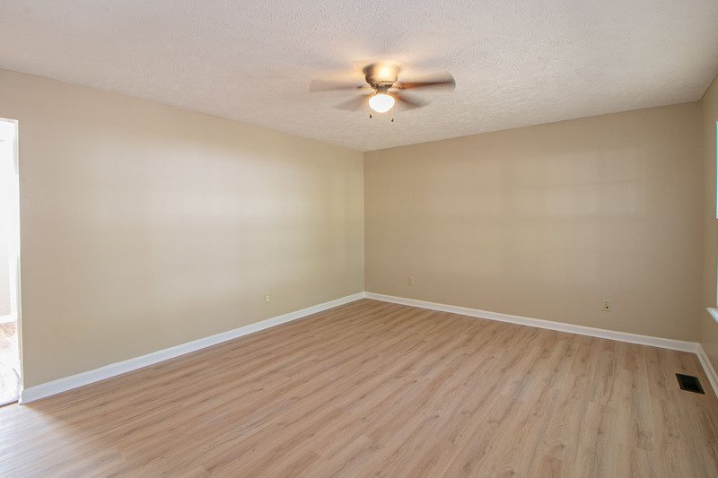 *** $500 DEPOSIT MOVE IN SPECIAL *** property image