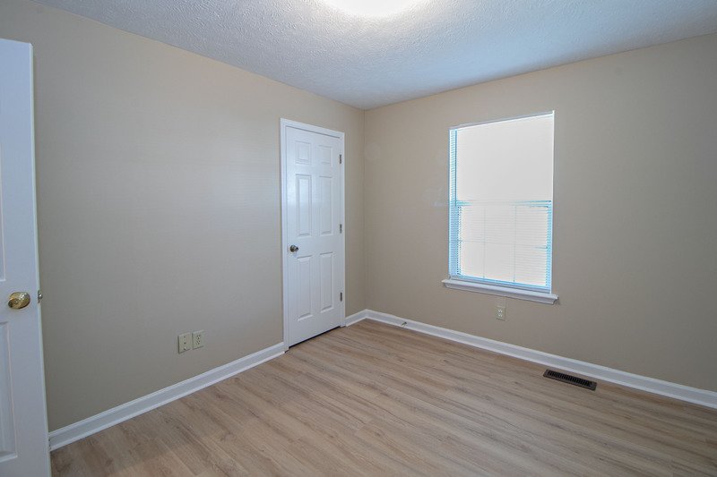 *** $500 DEPOSIT MOVE IN SPECIAL *** property image