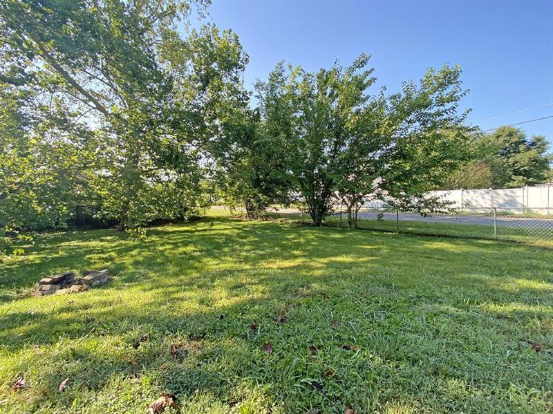 *** $500 DEPOSIT MOVE IN SPECIAL *** property image