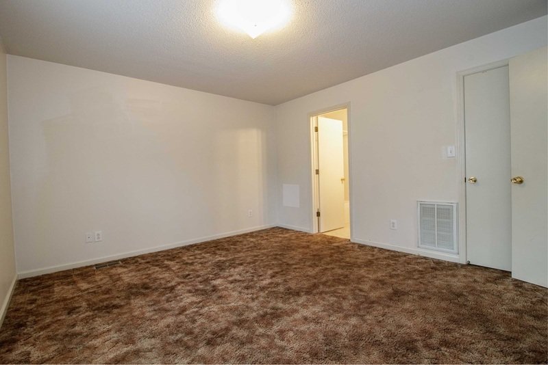 *** NO PETS PLEASE *** property image