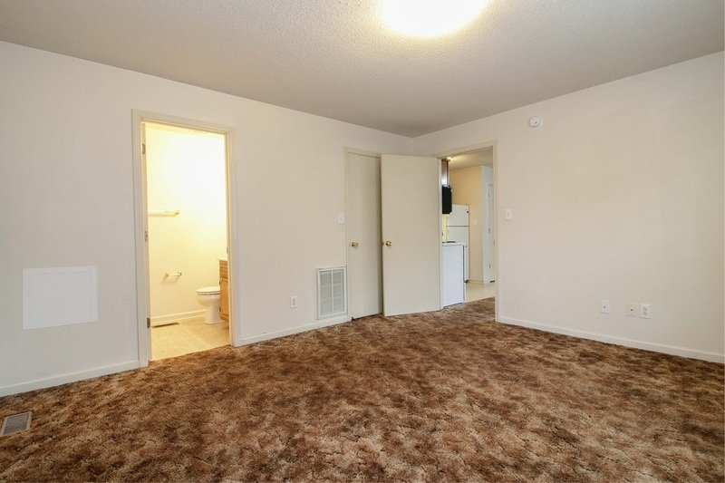 *** NO PETS PLEASE *** property image