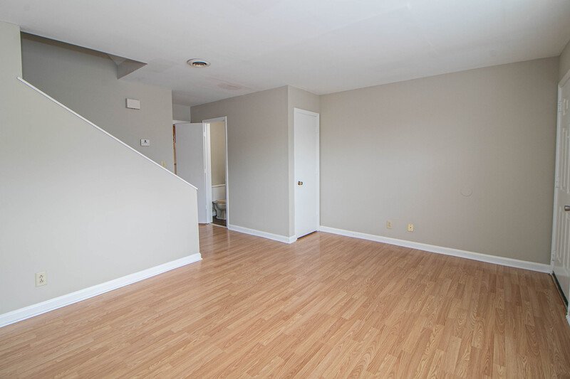 *** $500 DEPOSIT MOVE IN SPECIAL *** property image