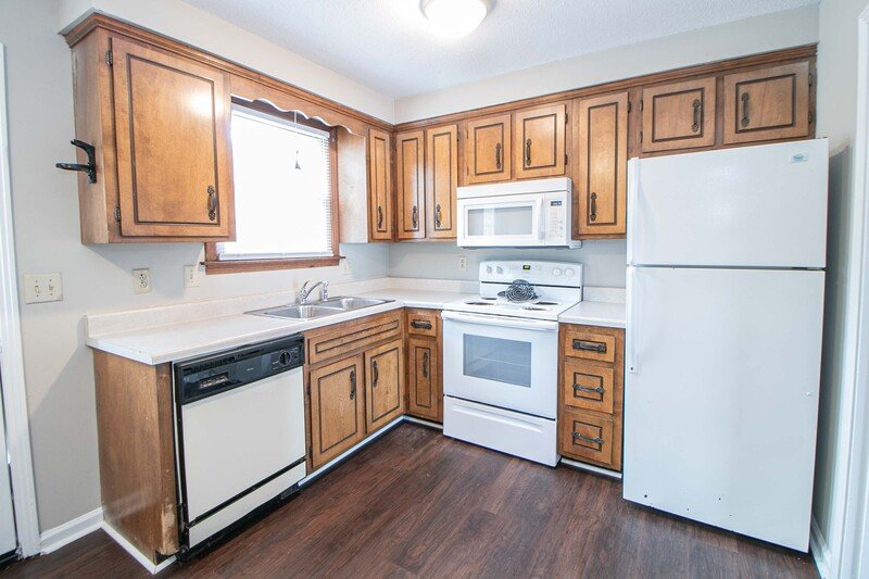 *** $500 DEPOSIT MOVE IN SPECIAL *** property image