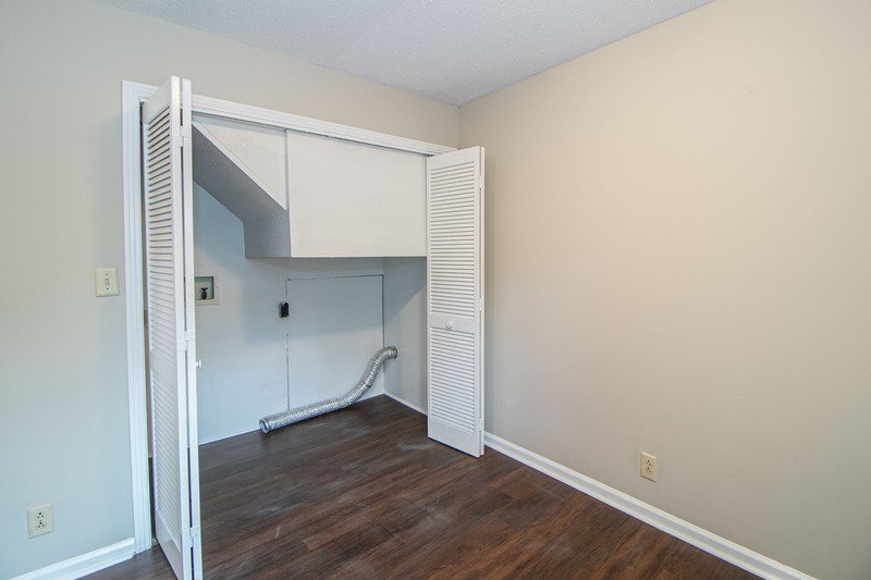 *** $500 DEPOSIT MOVE IN SPECIAL *** property image