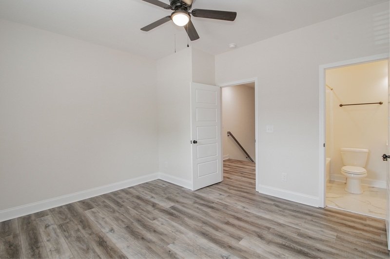 *** Great Central Location off Peachers Mill & Providence Blvd! *** property image