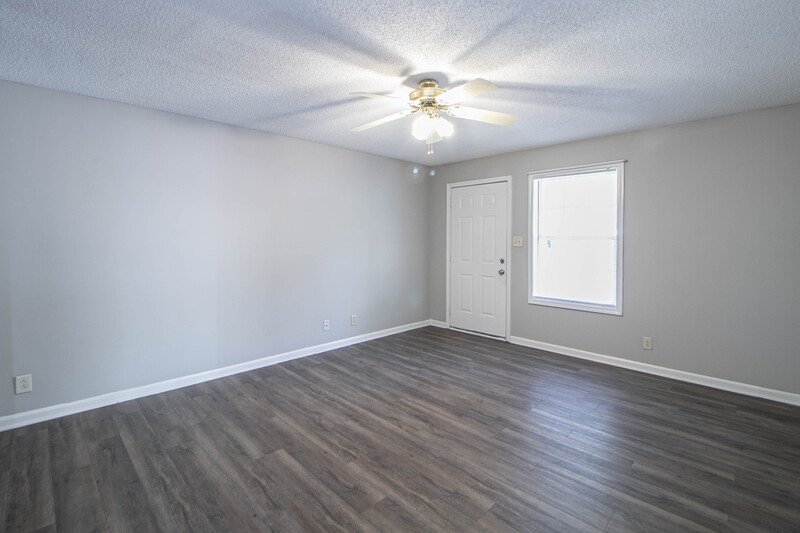 *** $500 DEPOSIT MOVE IN SPECIAL *** property image