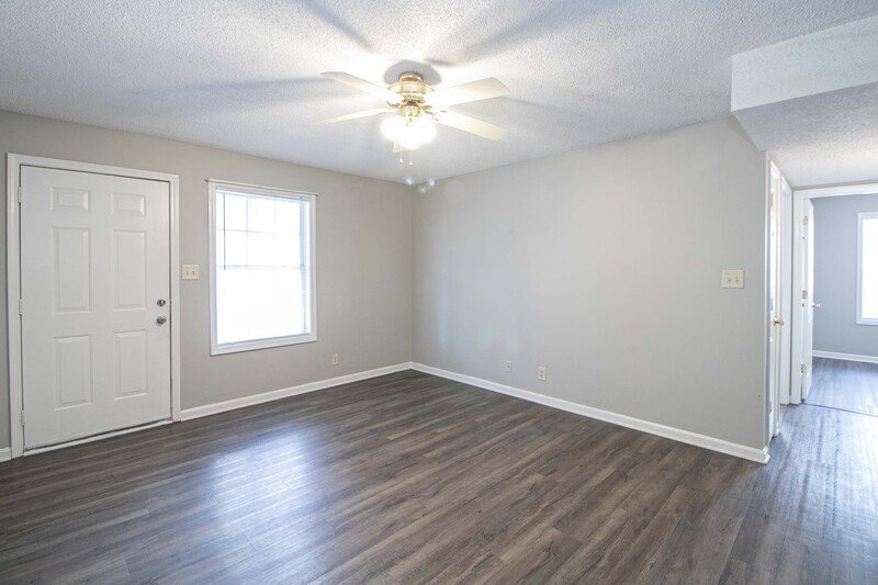 *** $500 DEPOSIT MOVE IN SPECIAL *** property image