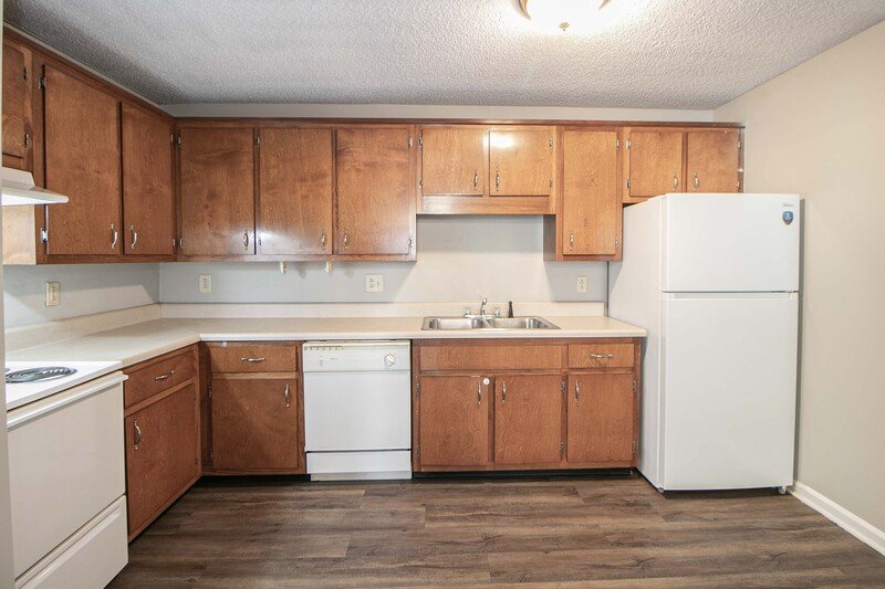 *** $500 DEPOSIT MOVE IN SPECIAL *** property image