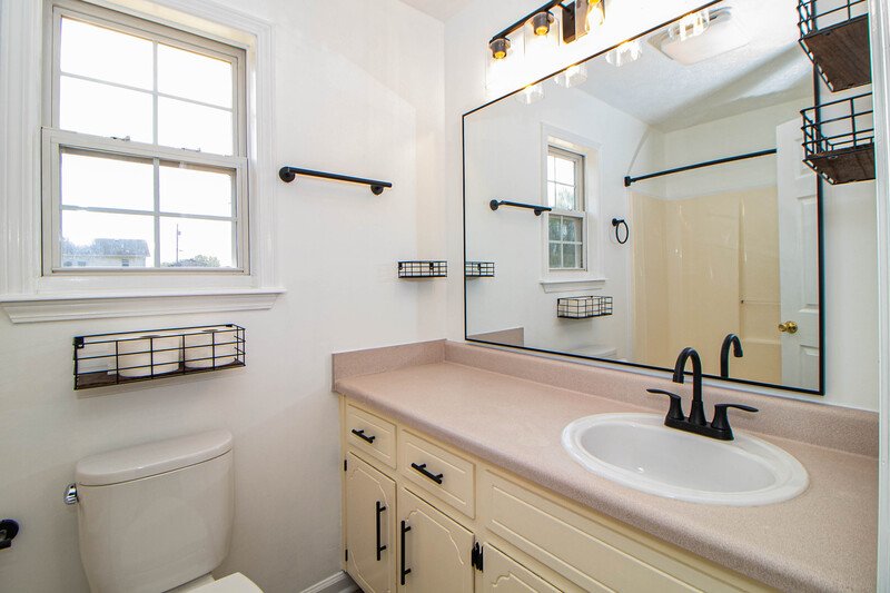 Updated Beauty in Oak Grove! property image