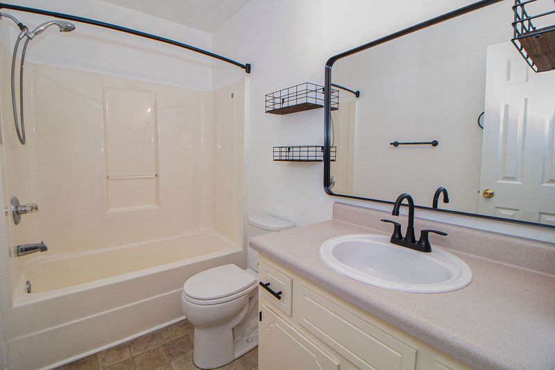 Updated Beauty in Oak Grove! property image