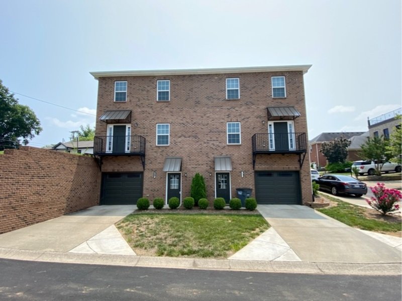 *** $500 DEPOSIT MOVE IN SPECIAL *** property image