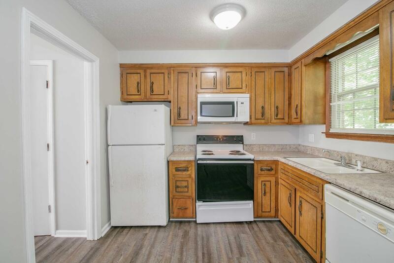 *** $500 DEPOSIT MOVE IN SPECIAL / 6 MONTH LEASE OPTION *** property image