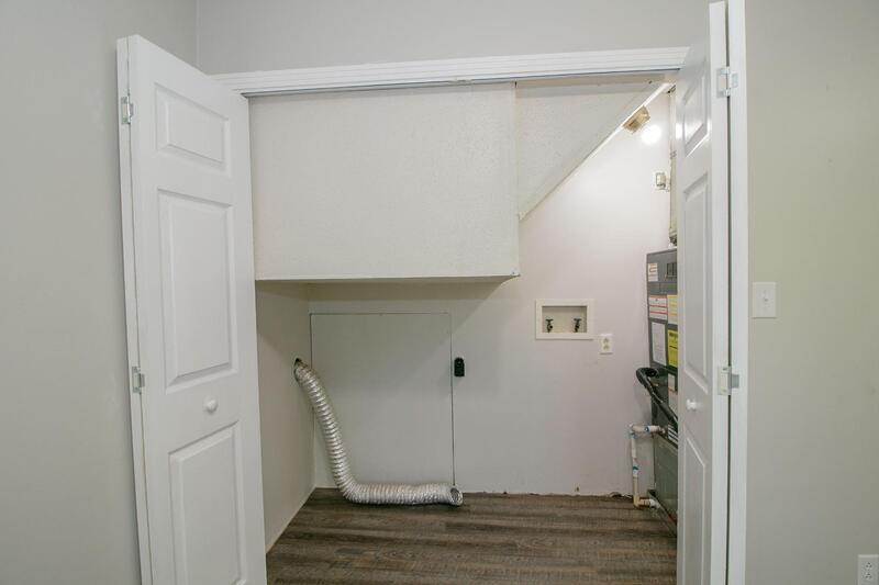 *** $500 DEPOSIT MOVE IN SPECIAL / 6 MONTH LEASE OPTION *** property image