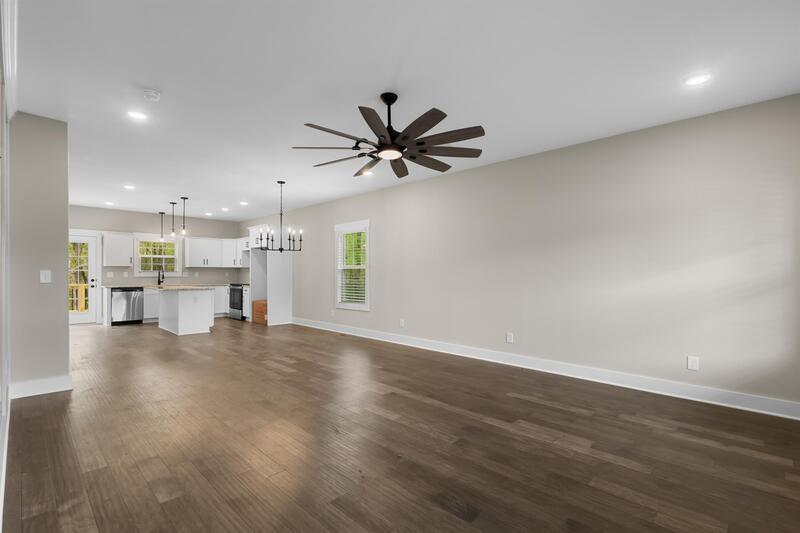 *** NO PETS PLEASE / $500 DEPOSIT MOVE IN DEPOSIT SPECIAL *** property image